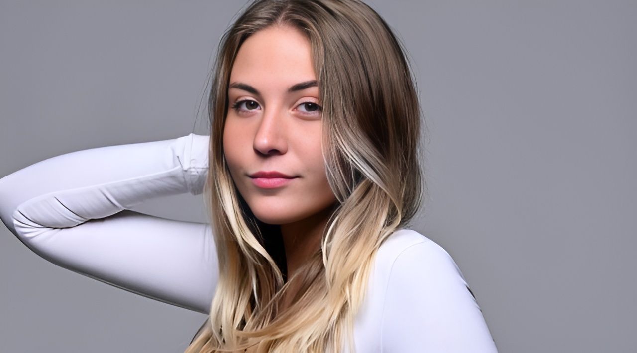 Dani Divilla Bio, Age, Career, Net Worth, Height, Education, Boyfriend & More