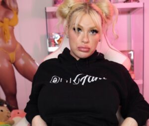 Becky Crocker Bio, Age, Career, Net Worth, Height, Education, Boyfriend