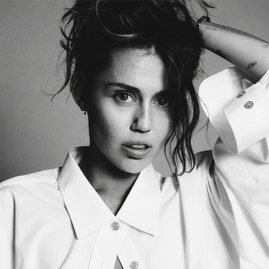 Miley Cyrus Real Name: The Reason Behind It - SHOWBIZ LIFES
