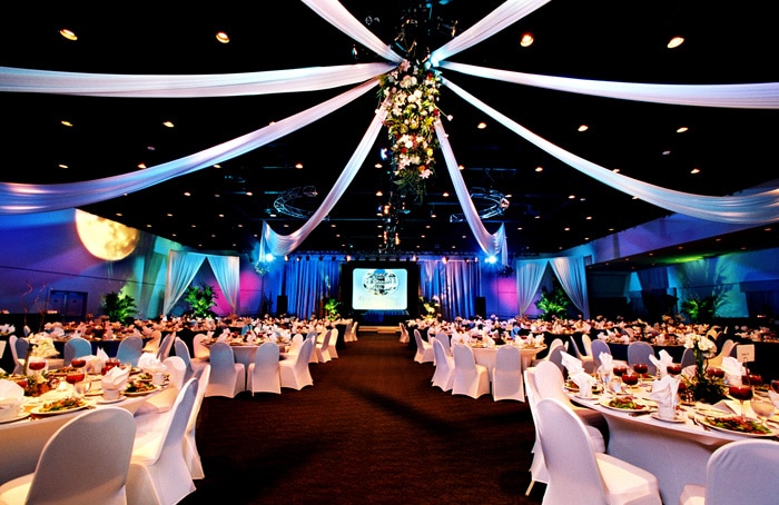 The Role of Event Venues in Creating Memorable Corporate Experiences