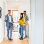 Selling a House Fast: Timely Tips for Today’s Homeowners